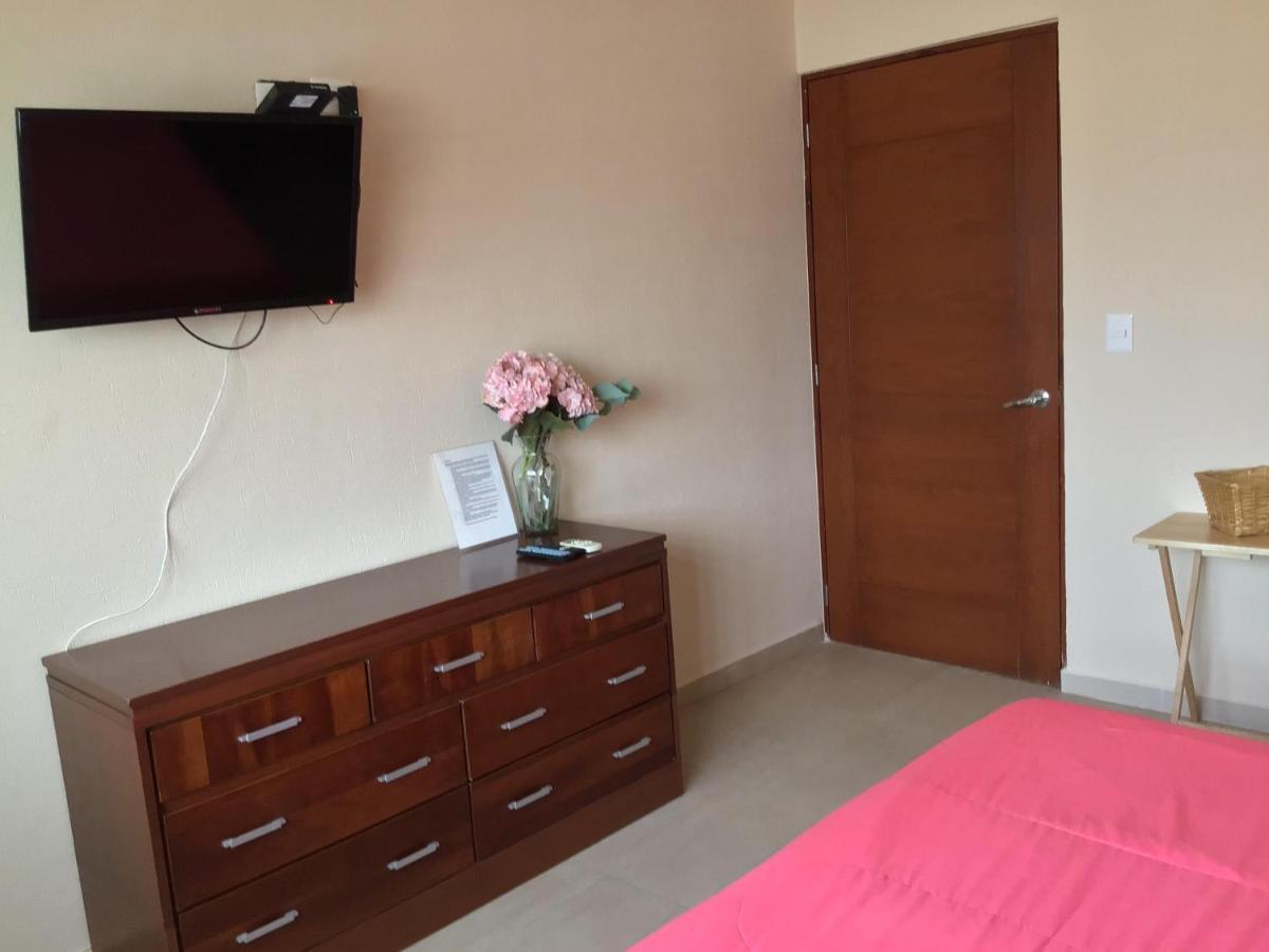 Bed And Breakfast Pecari Cancun Exterior photo