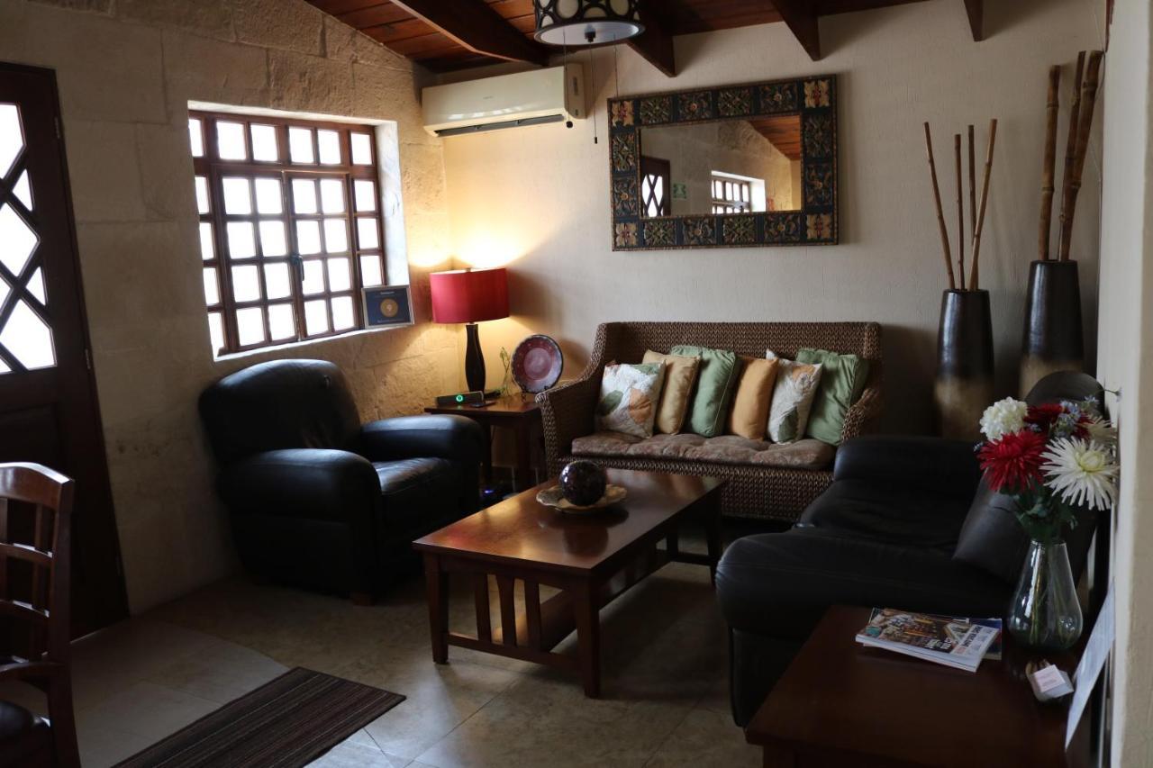 Bed And Breakfast Pecari Cancun Exterior photo