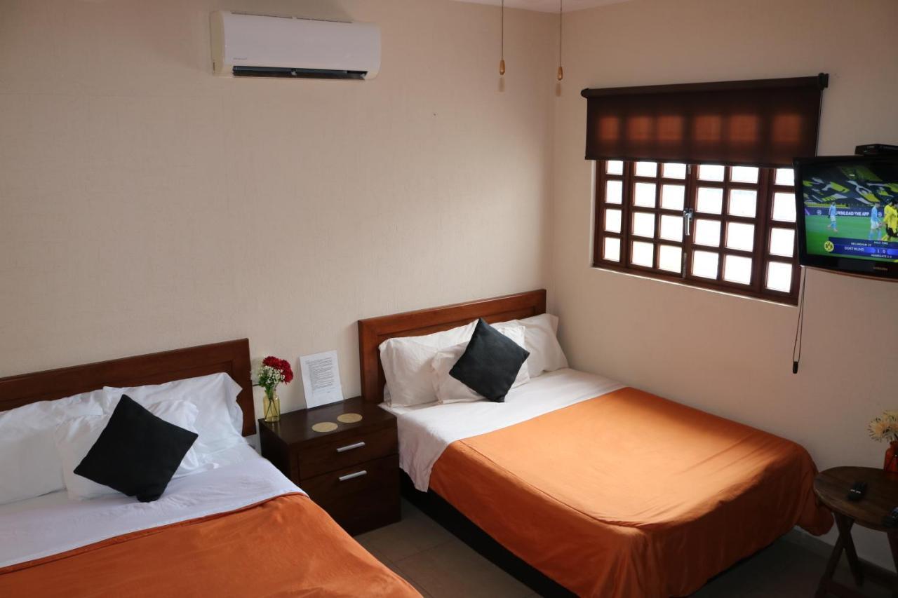 Bed And Breakfast Pecari Cancun Exterior photo