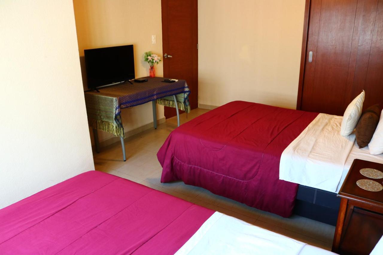 Bed And Breakfast Pecari Cancun Exterior photo