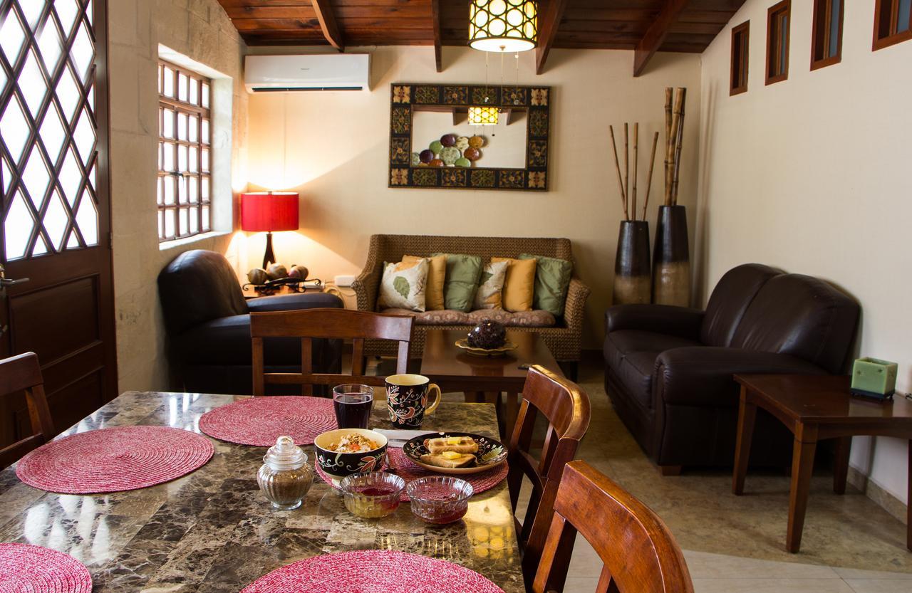 Bed And Breakfast Pecari Cancun Exterior photo